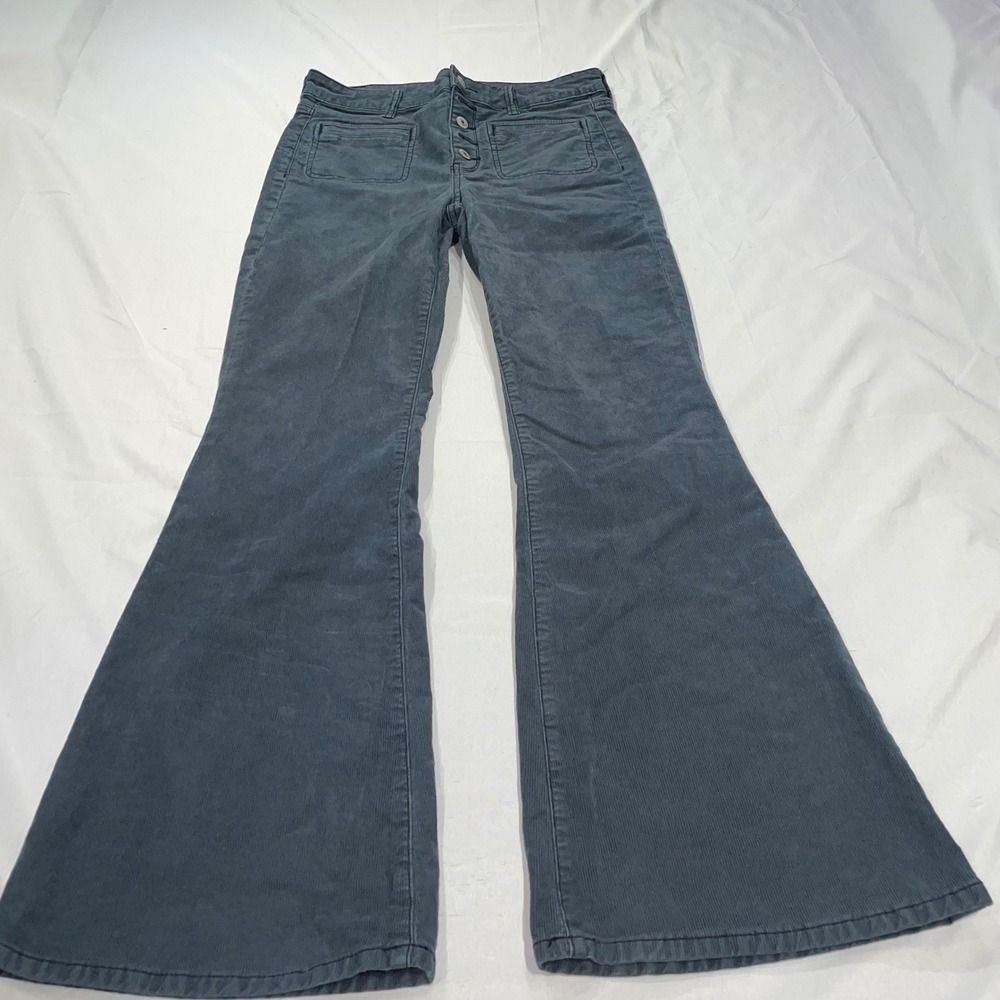American Eagle Super Hi-Rise Corduroy Flare Pants Gray Button Fly Size 6 Regular